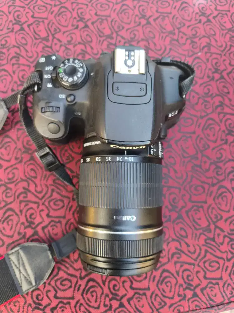 CANON 700D + LENSA 18-135MM