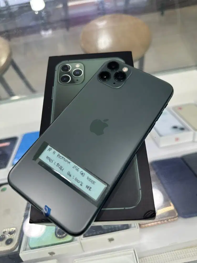 IPHONE 11 ROMAX 256 ALL OPERATOR BH 100%