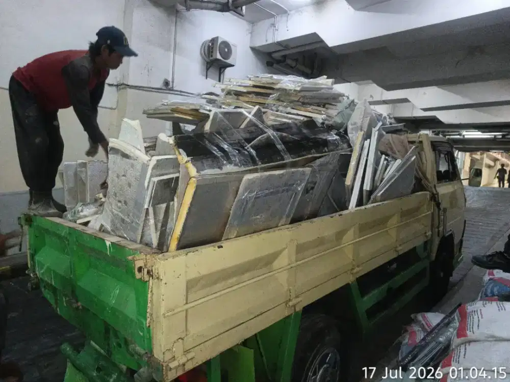 Jasa buang puing dan sampah