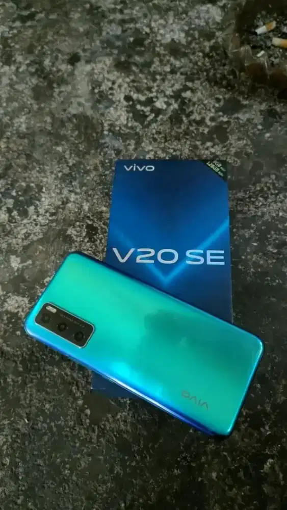 Vivo v20se 8+8/128gb