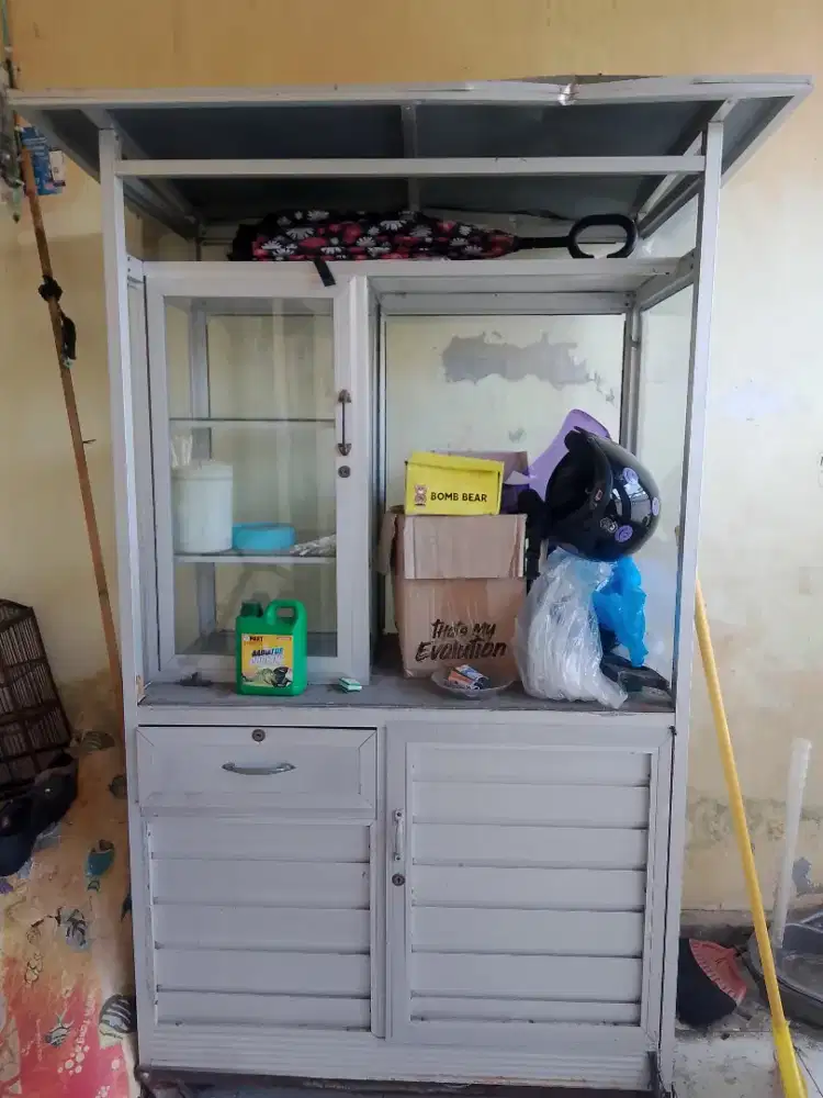 Gerobak jualan makanan