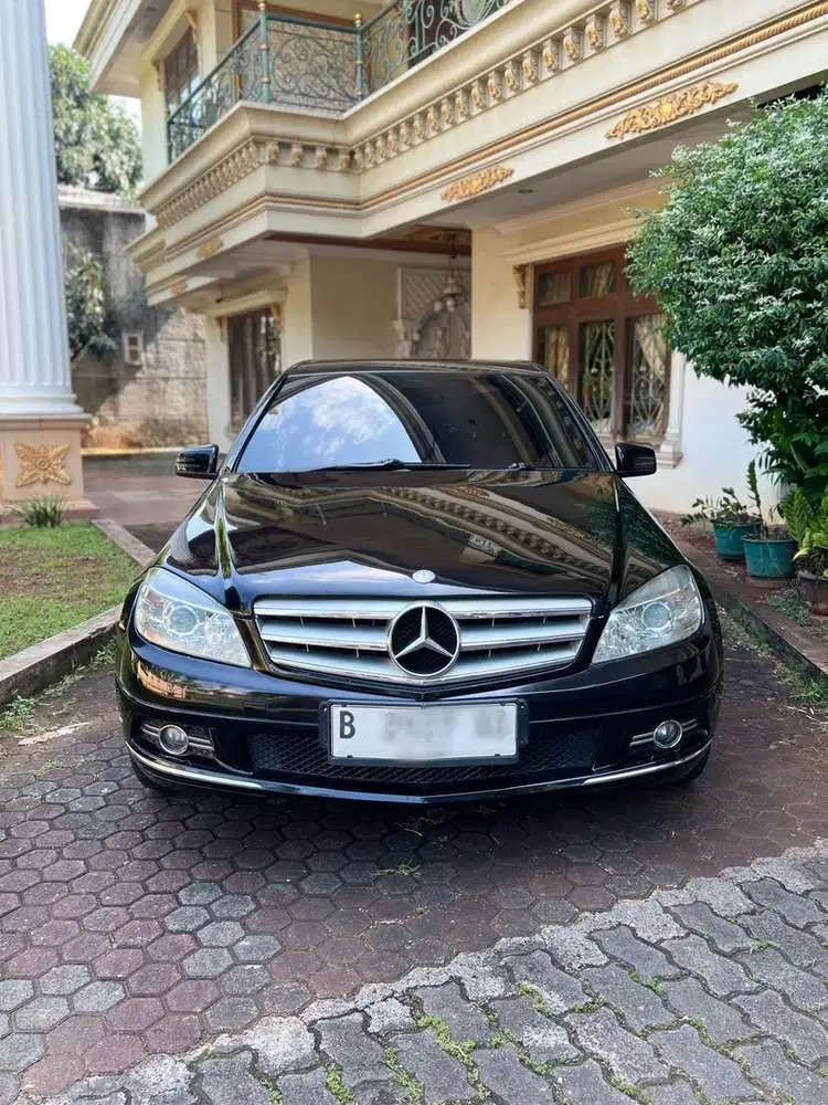 Mercedes-Benz C200 2010 Bensin