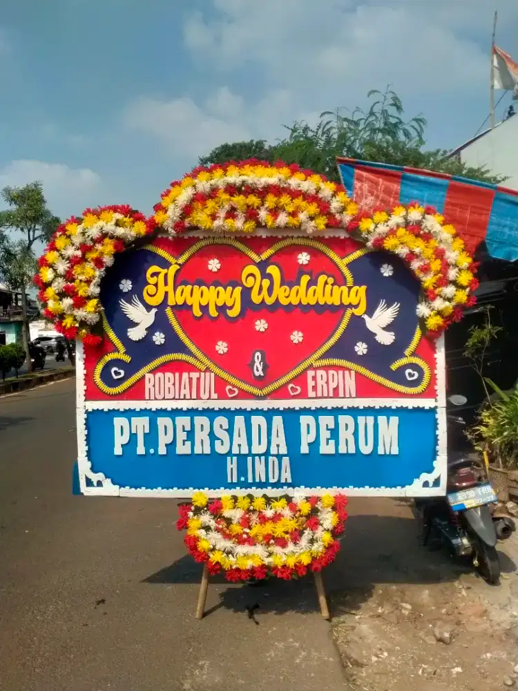 Karangan bunga bunga papan ucapan happy weddyng jambul 3 uku 1.5x2