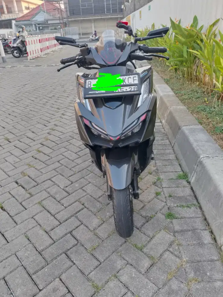 Honda Vario 160 CBS ISS  BULAN 5 TAHUN 2023  ( PAJAK PNJG S/D 2027 )