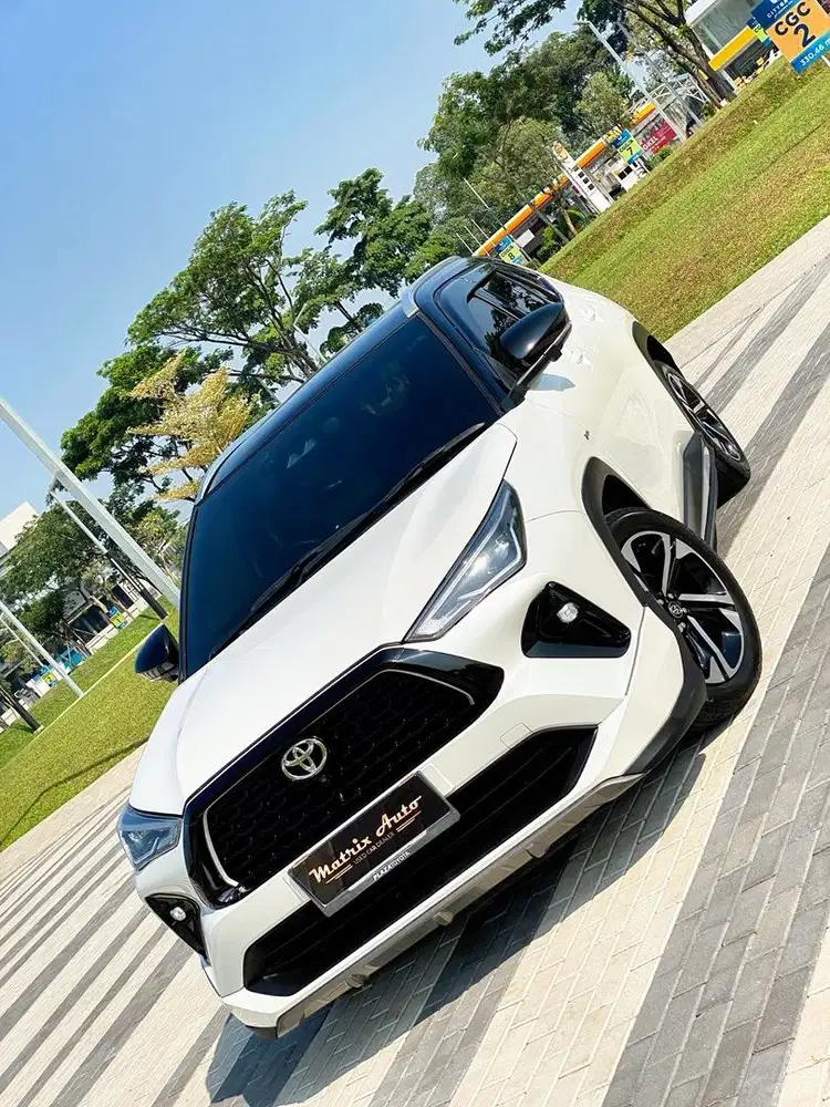 TOYOTA YARIS CROSS 1.5 GR HYBRID TSS 2 TONE (PREMIUM COLOR) 2023