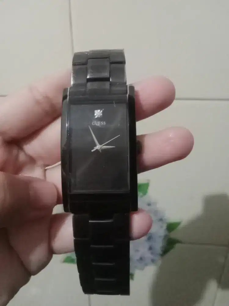Jam tangan guess asli