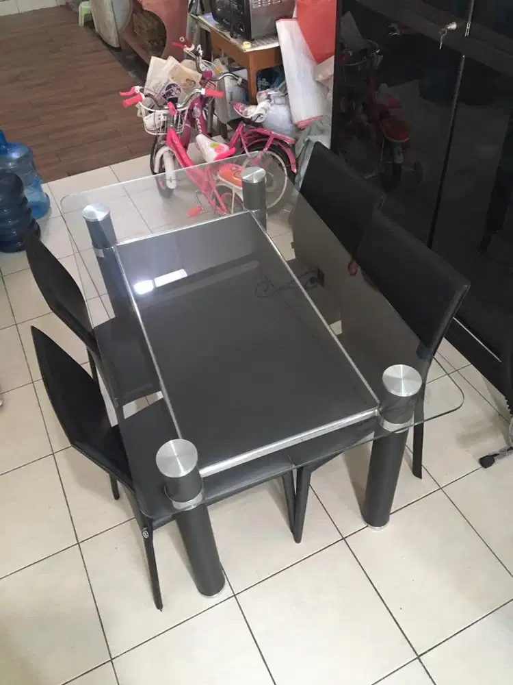 Barang kondisi sangat bagus karena jarang di pakai