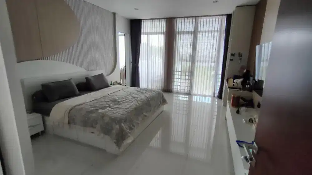 Rumah bagus kota harapan indah bekasi