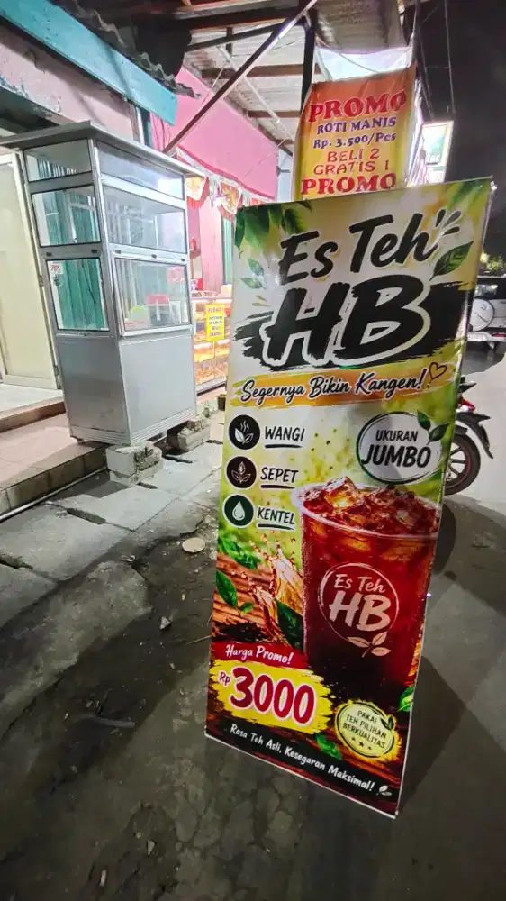 Cari pegawai warung makan