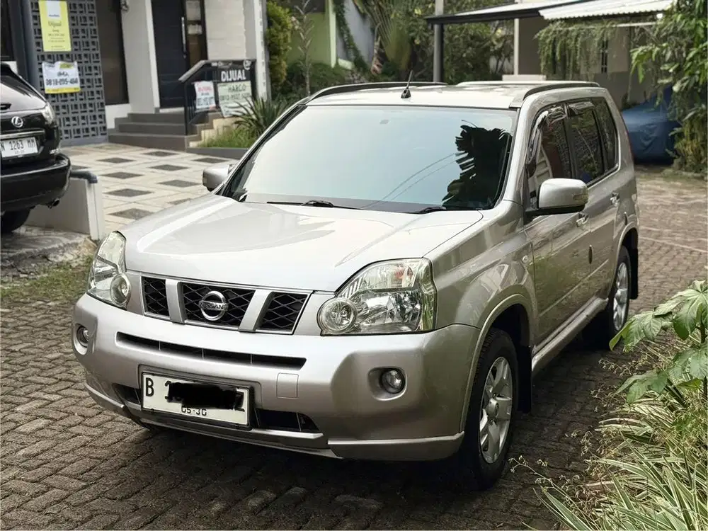 (CASH Termurah) Nissan Xtrail 2010 2.0 AT. Antik Like New