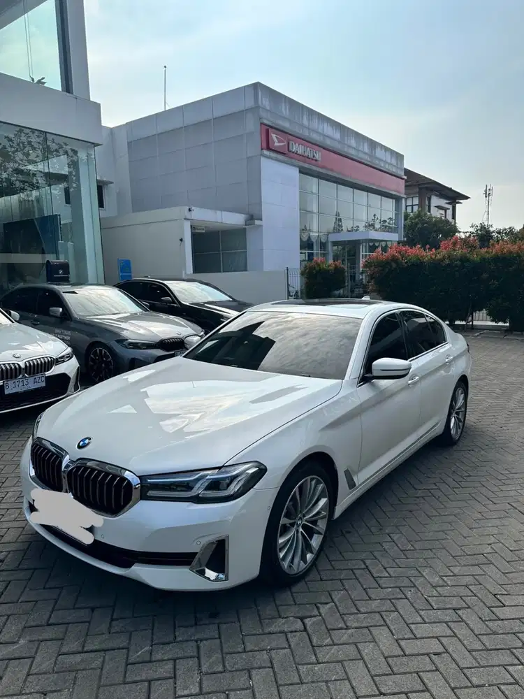 BMW 530i Opulence 2021 Like New