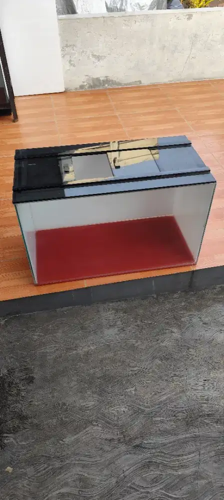 Aquarium background putih tutup sliding