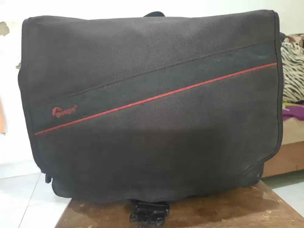 Dijual Satu Tas Lowepro Event Messenger 250
