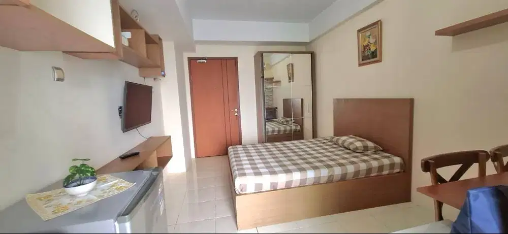 DISEWAKAN APARTEMEN GREEN LAKE VIEW