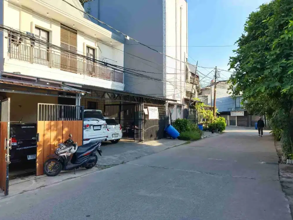 DIJUAL RUMAH SIAP HUNI DI MEDANG LESTARI, GADING SERPONG
