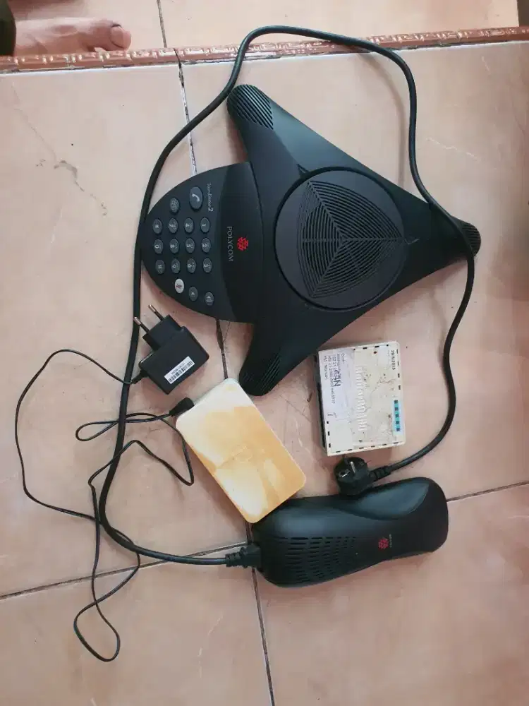 Polycom soundstation2 lengkap router box d-link adaptor siap pakai