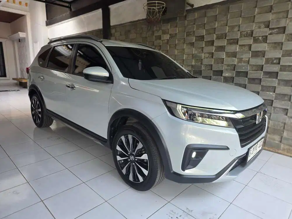 BR-V prestige 2023 Sensing