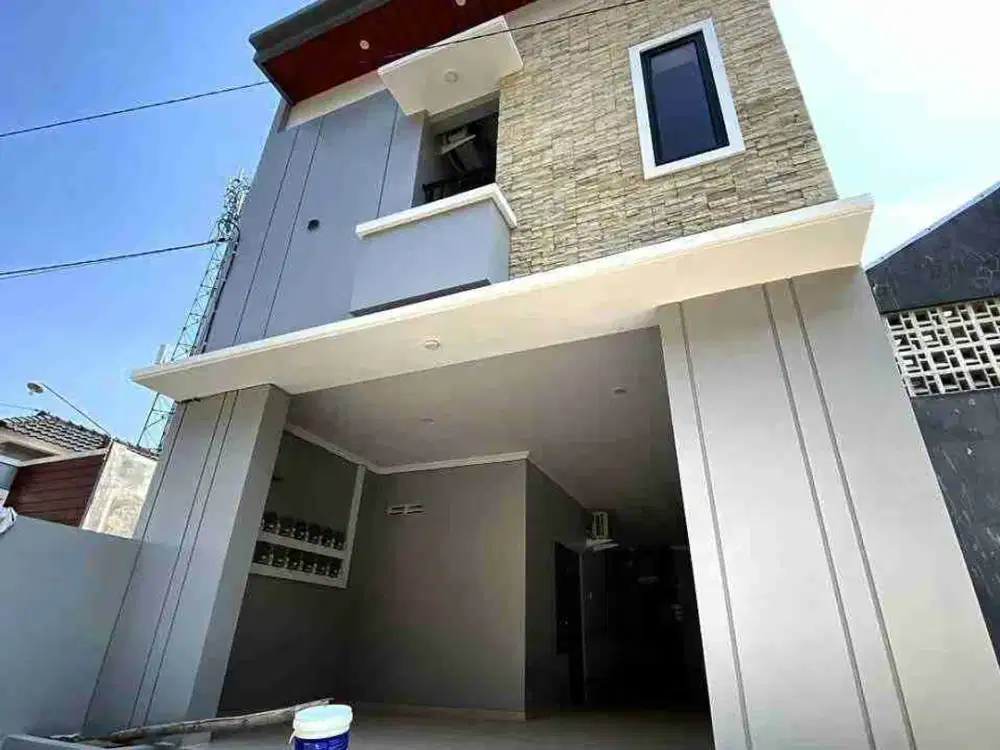 rumah kos mewah 13 kamar dekat kampus UNS Surakarta