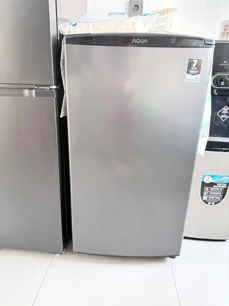 DIJUAL FREEZER AQUA EX ASI