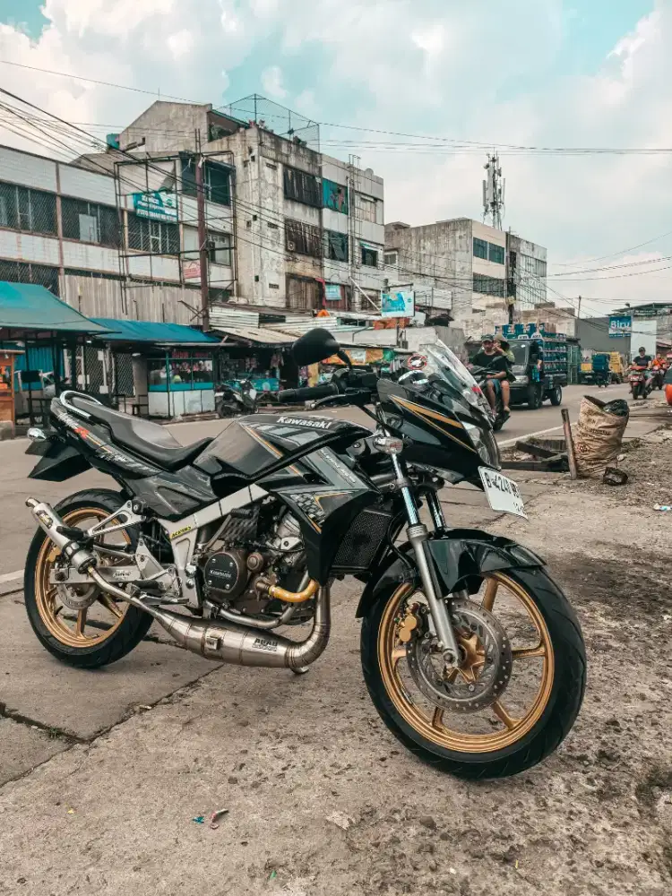 Kawasaki Ninja R 150 Tahun 2014