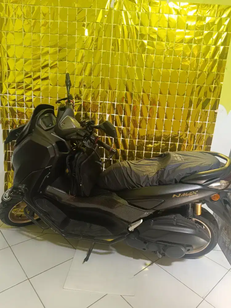 Motor Yamaha Nmax 2020 hitam