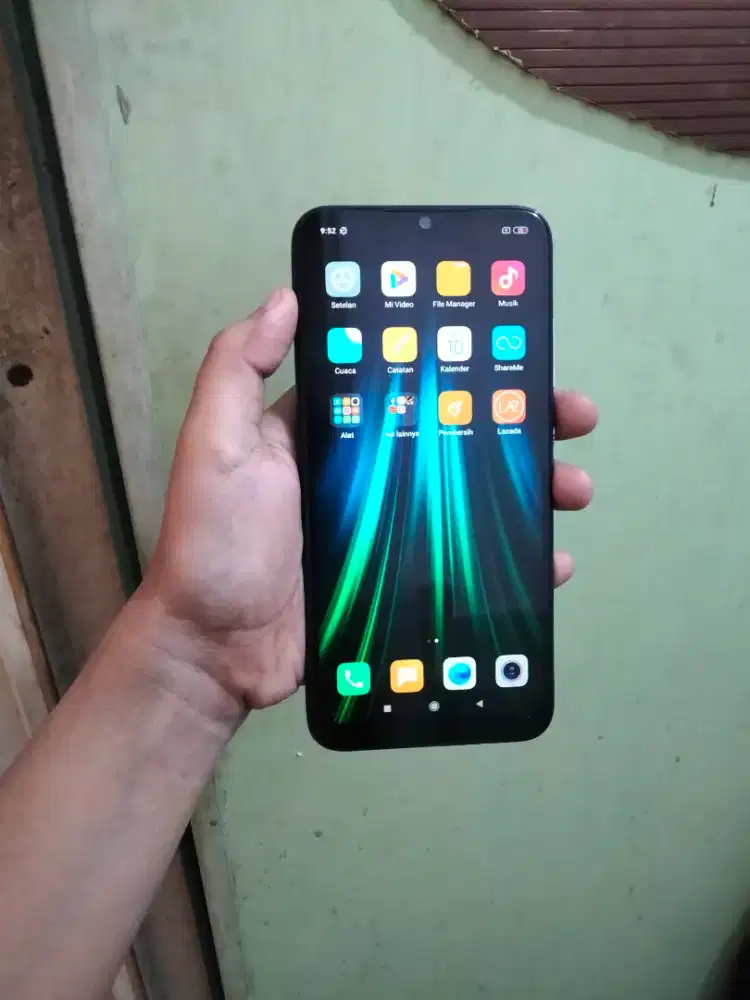 Redmi not 8 4/64 minus Backdor Kaya difoto