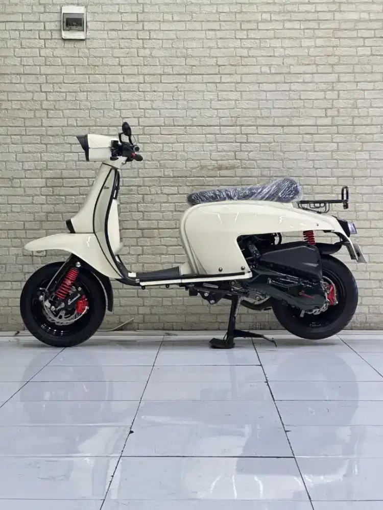 SCUTER CLASSY‼️ Scomadi Technica 150i Pmk 2025 Likenew - Dava Mustika