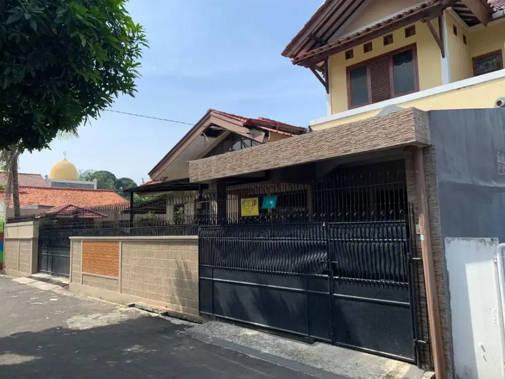 Rumah dijual Murah 1,5 Lt. Jatiwaringin, Bekasi dekat LRT Jatibening