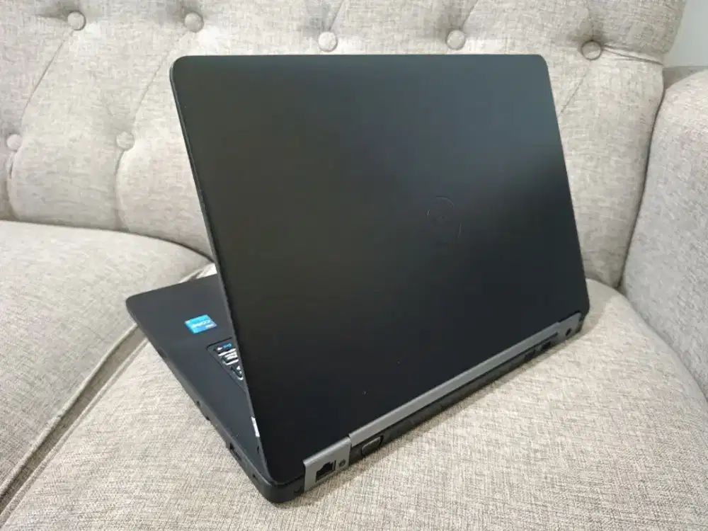 Laptop Dell Core i5 RAM 8GB SSD 256GB