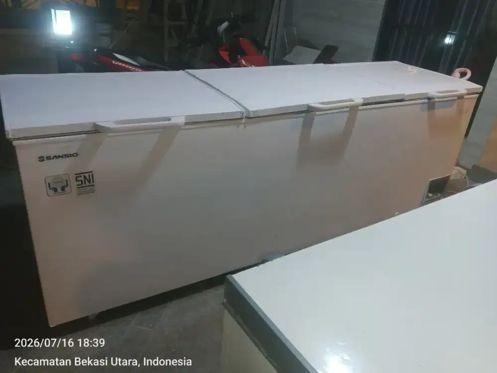 Freezer box second bekas 3 pintu 1000 liter sansio