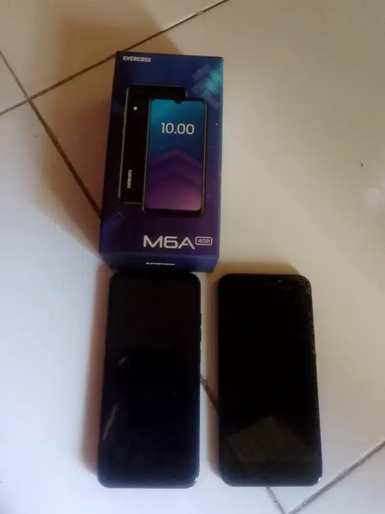 HP Evercoss M6A dan Xiaomi Mi A1, kondisi mati total