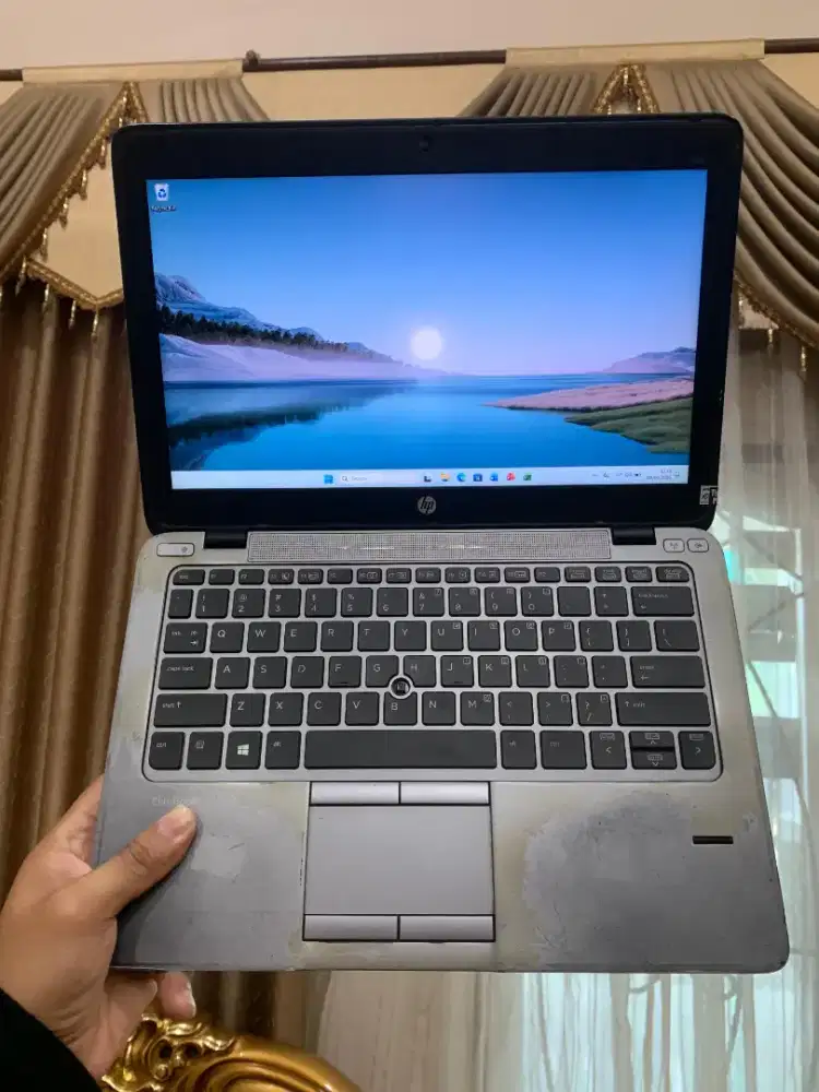 Laptop HP Elitebook 820 G2