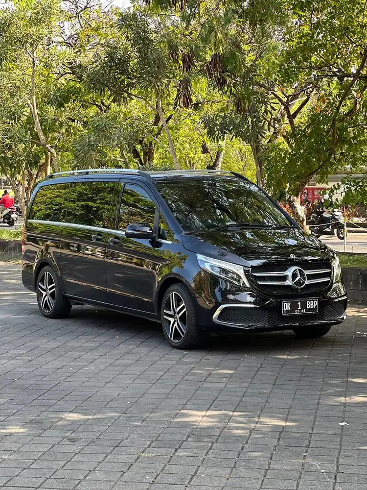 DP 250 JT MERCEDES BENZ V250 LOMBARDI AVANTGARDE 2022 BLACK
