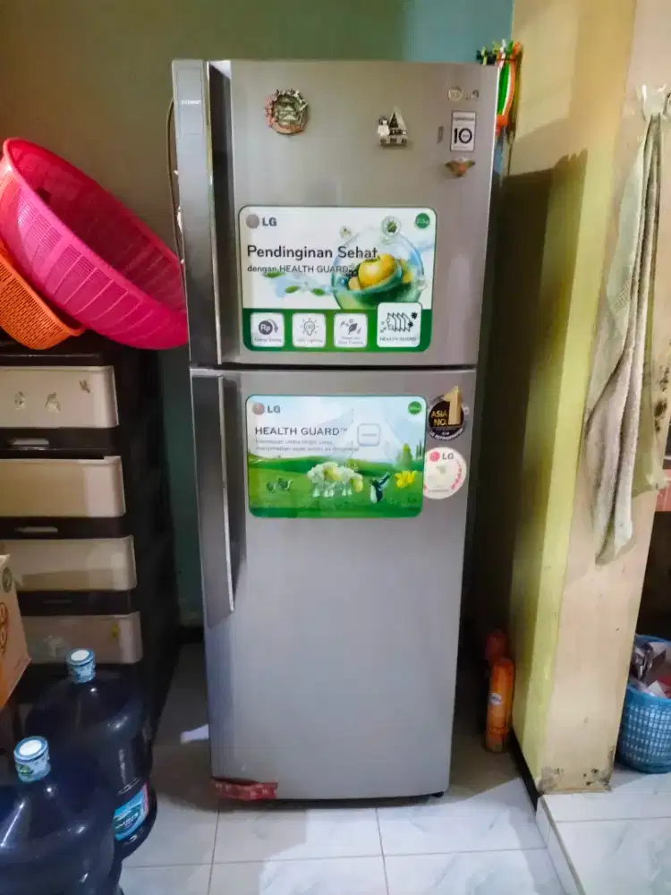 Kulkas LG 2 pintu