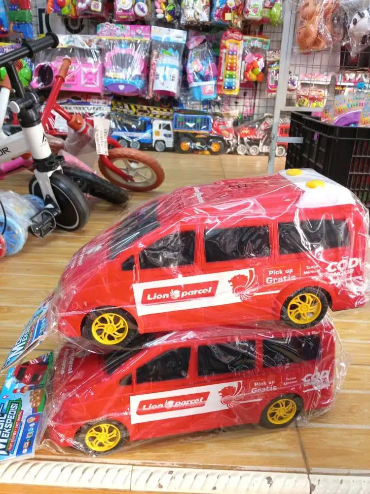 mainan anak mobill lion parcel paket