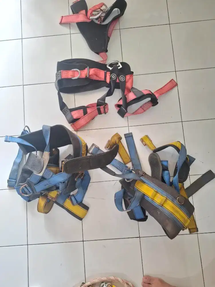 SAFETY FULL BODY HARNESS