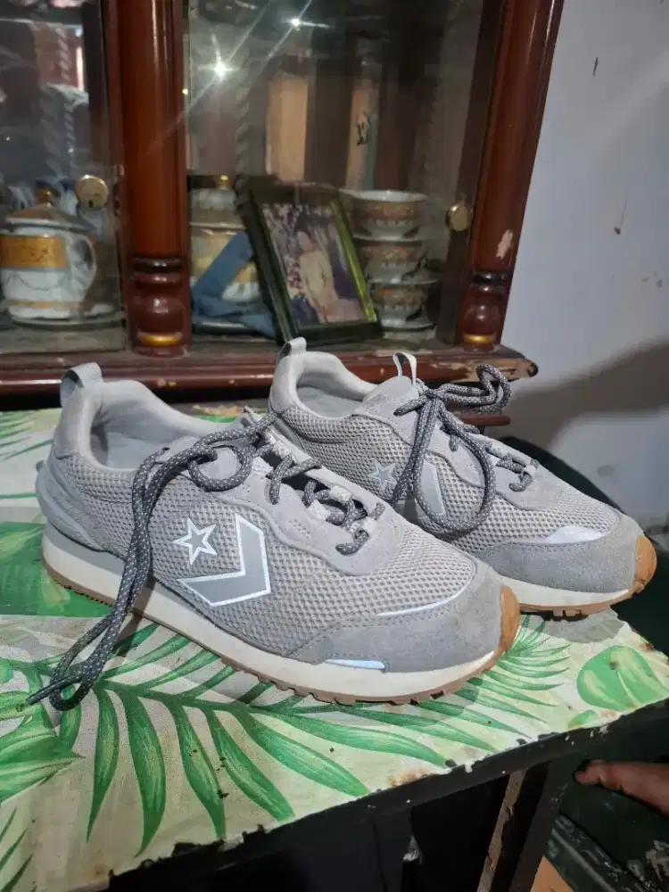 Sepatu Converse Trainer Se Grey