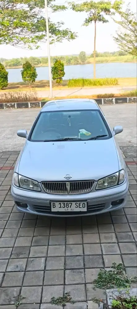 DIJUAL: NISSAN SENTRA NEO AT
