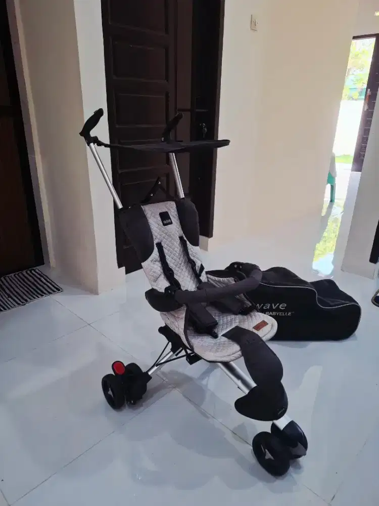 Stroller Bayi Merk Baby Elle
