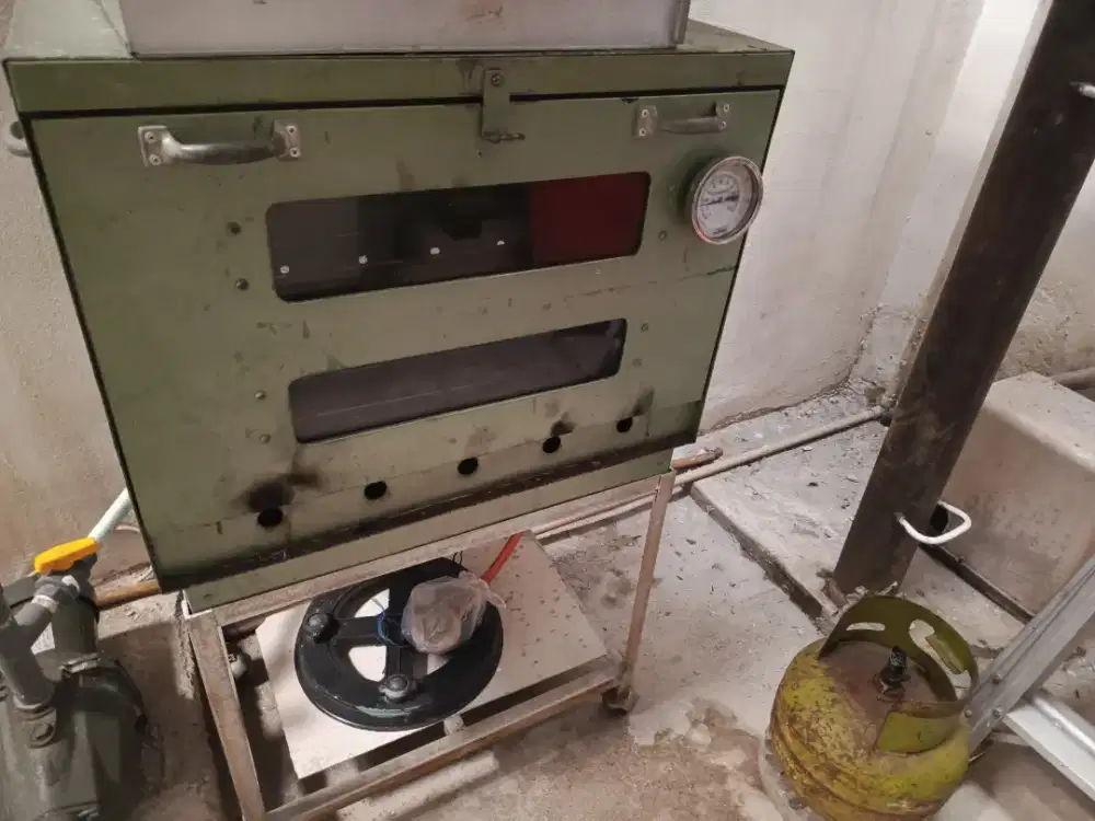 Oven gas api atas bawah