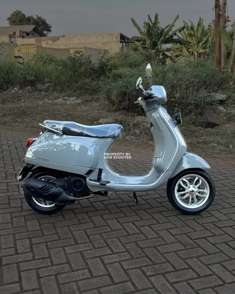 JUAL MURAH VESPA LX 125 iGET FACELIFT 2023 MULUS