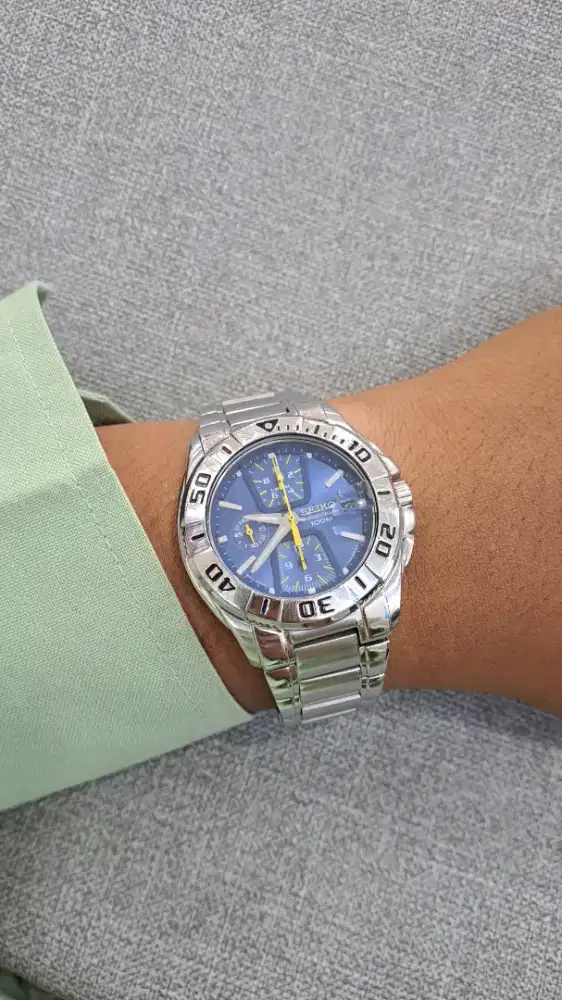 Seiko chronograph blue dial