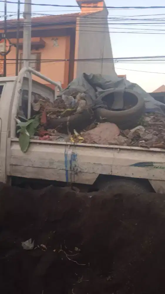 Jasa buang gragal dan sampah bangunan