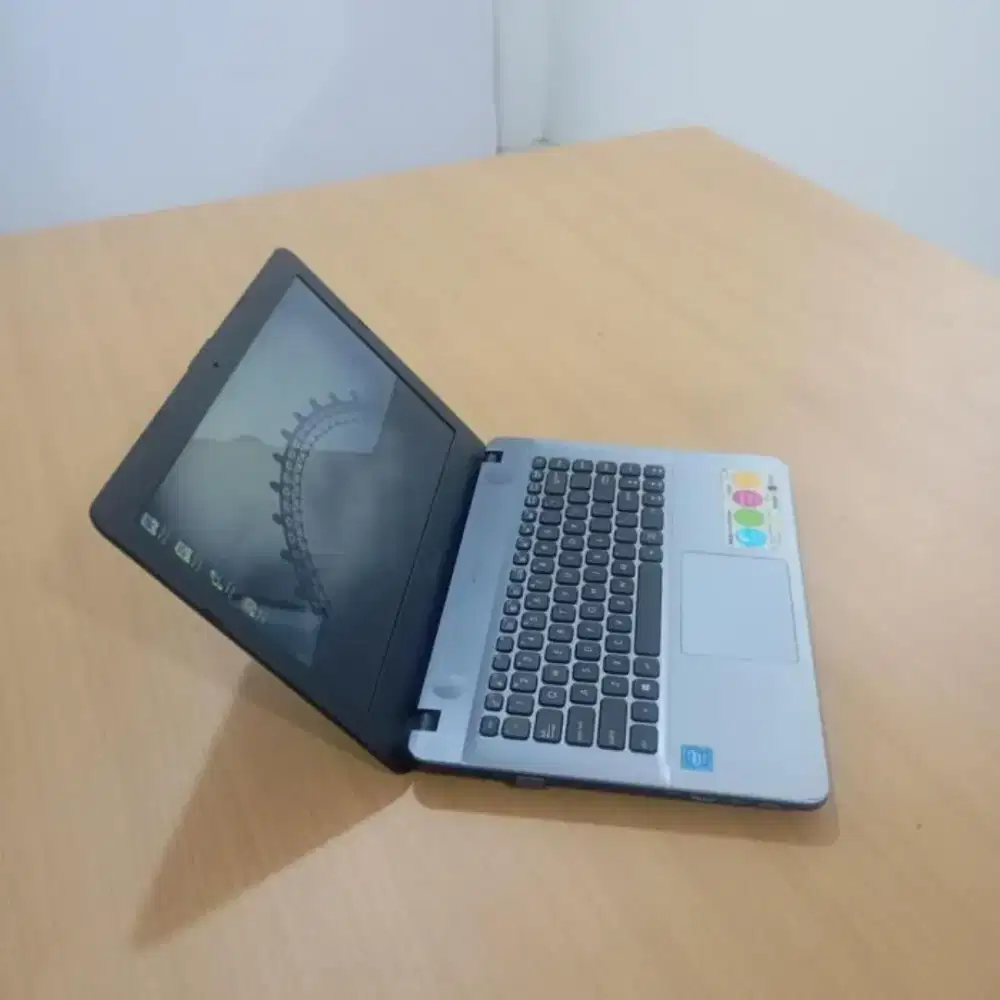Laptop Asus X555Q AMD A10