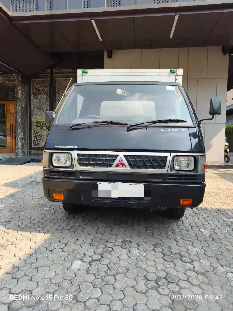 Mitsubishi L300