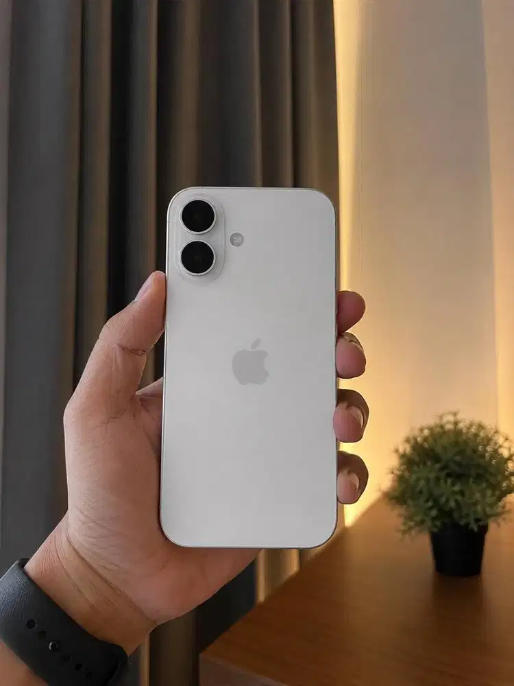 Iphone 16 like new baru 1 bulan