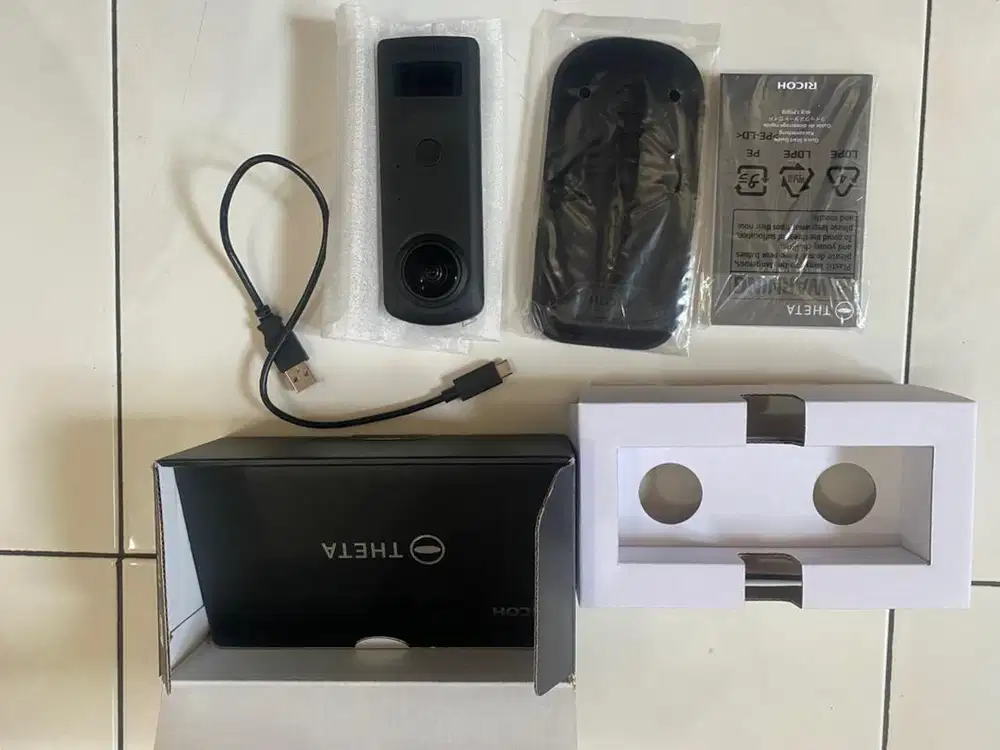 Kamera 360 Ricoh Theta Z1