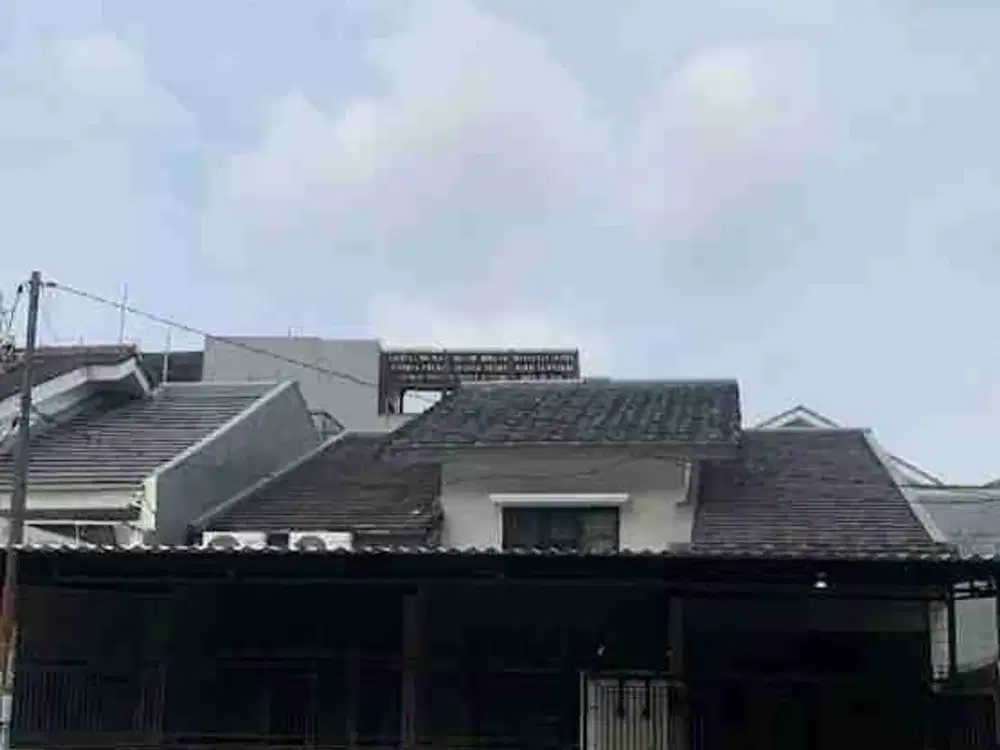 Disewakan Rumah Semi Furnish Kencana Loka BSD Lama Serpong Tangerang