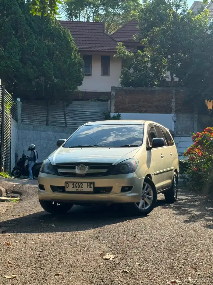 Toyota Kijang Innova Diesel Matic 2008