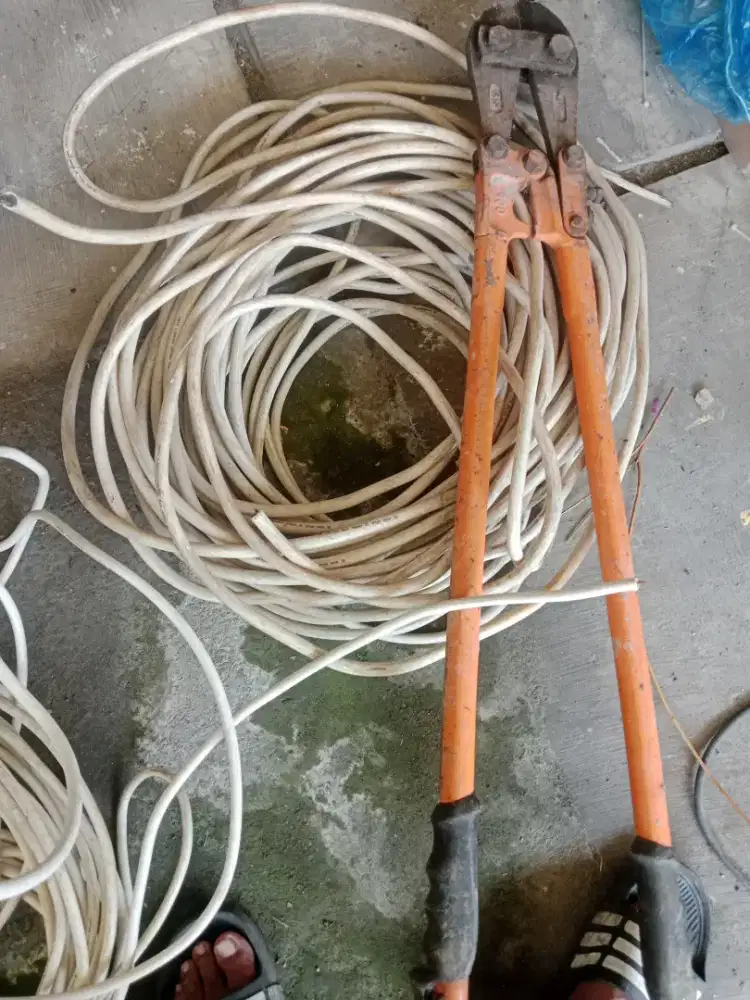 Kabel engkel 2x4